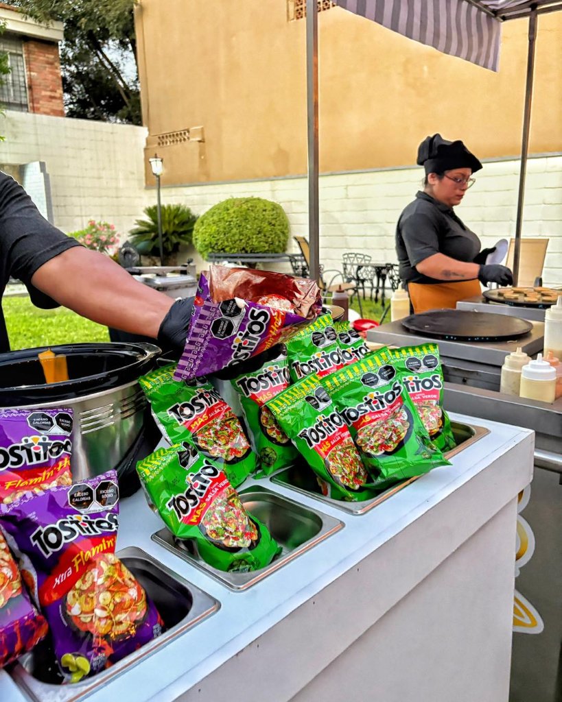 Elotes y tostitos