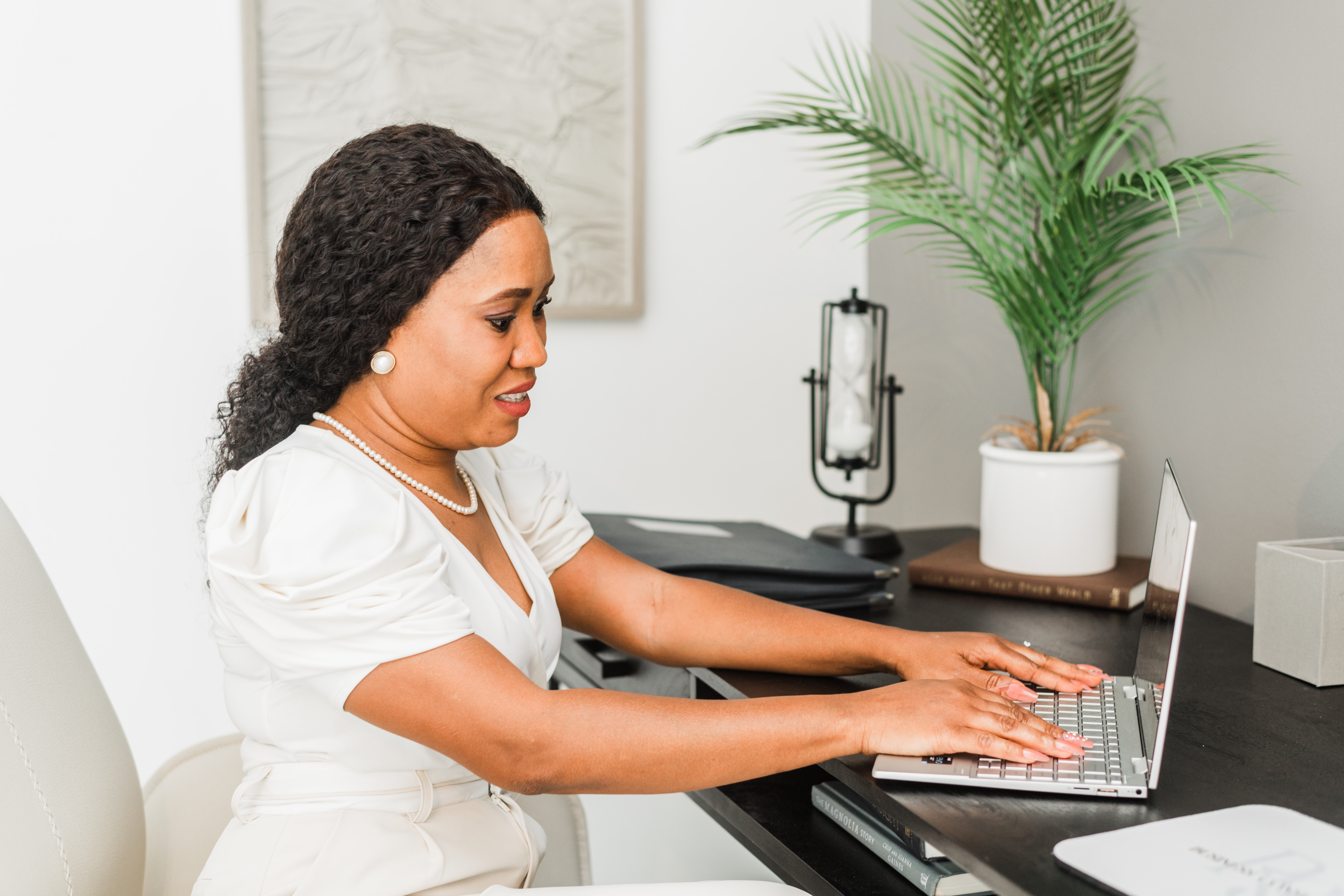 Consultant building passive income streams from her desk