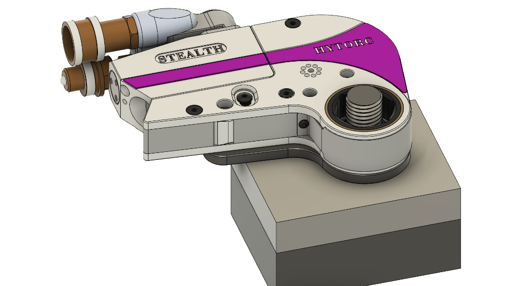 Platine de réaction HYTORC vissée sur clé hydraulique STEALTH — vue 3D en situation de serrage