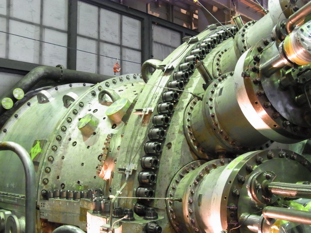 Installation de HYTORC Nuts sur turbine GE F9 — application nucléaire au Japon