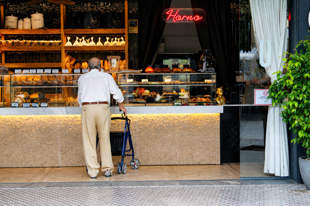 Horno acristalado — escaparate comercial
