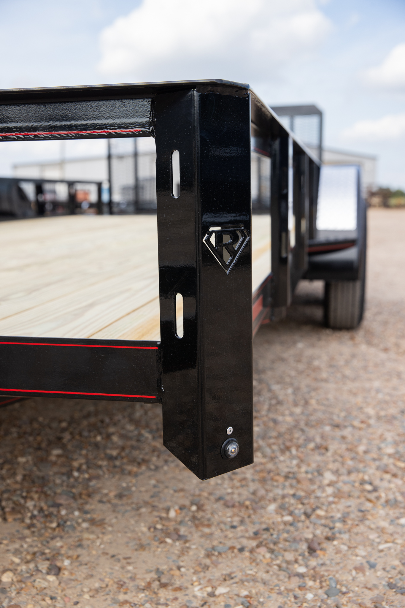 Detail view of a new Retco upright at the front corner of a utility trailer