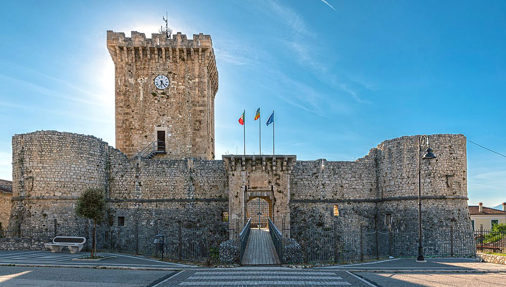 Castello di Ortucchio