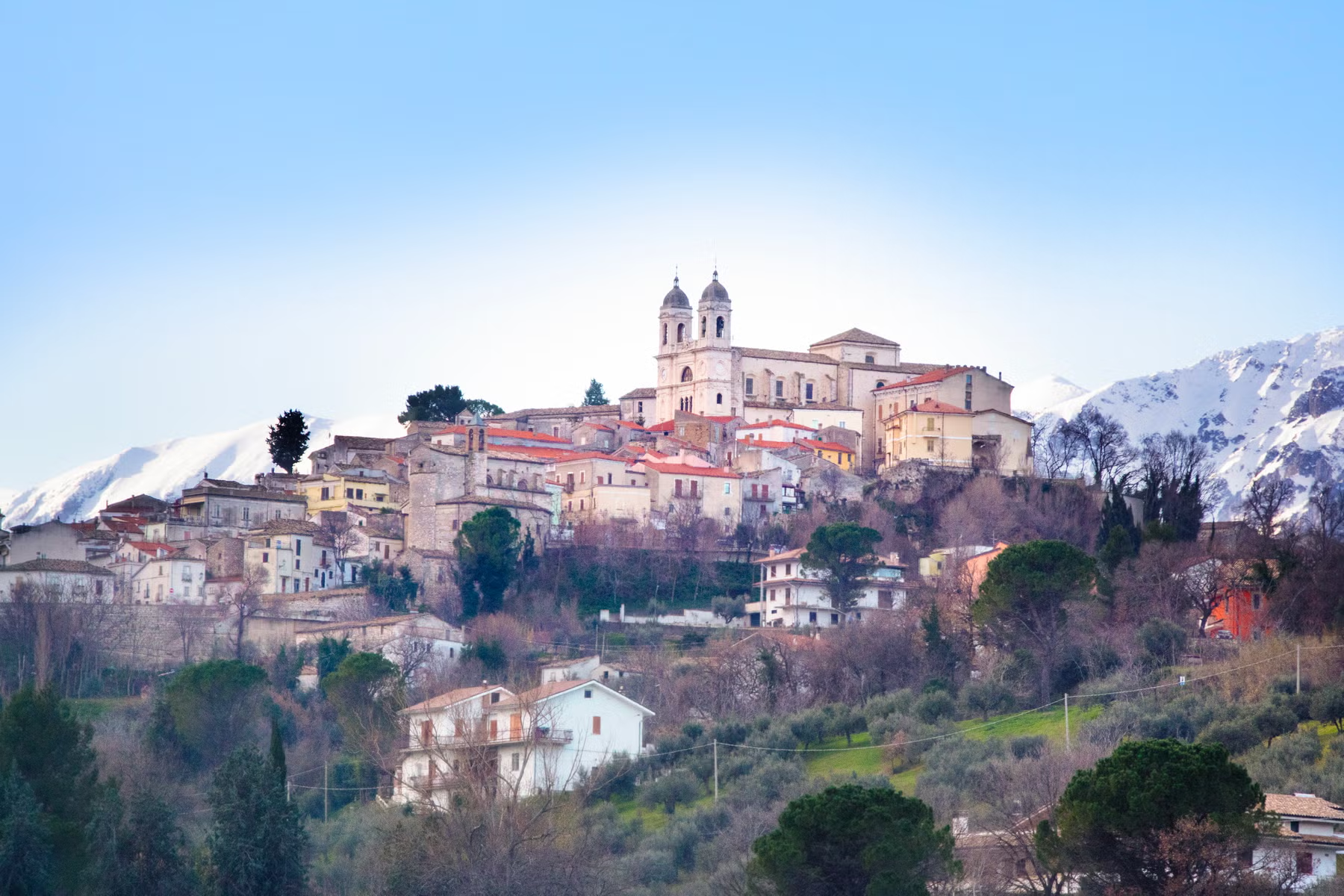 San Valentino in Abruzzo Citeriore: il borgo dal nome più lungo d'Italia