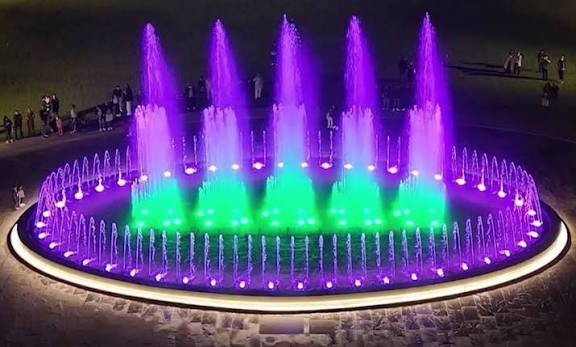 Fontana Danzante di Piazza Diamante — Montorio al Vomano