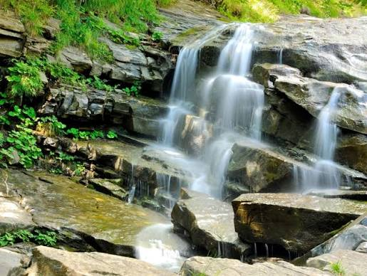 La Valle delle Cento Cascate — Cesacastina