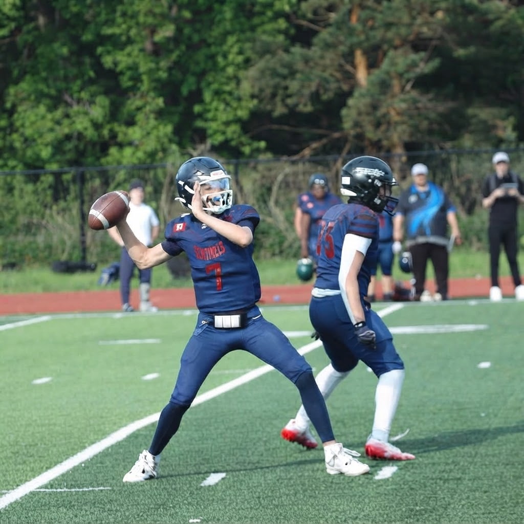Fall Tackle football action at Esther Shiner Stadium — North Toronto Sentinels