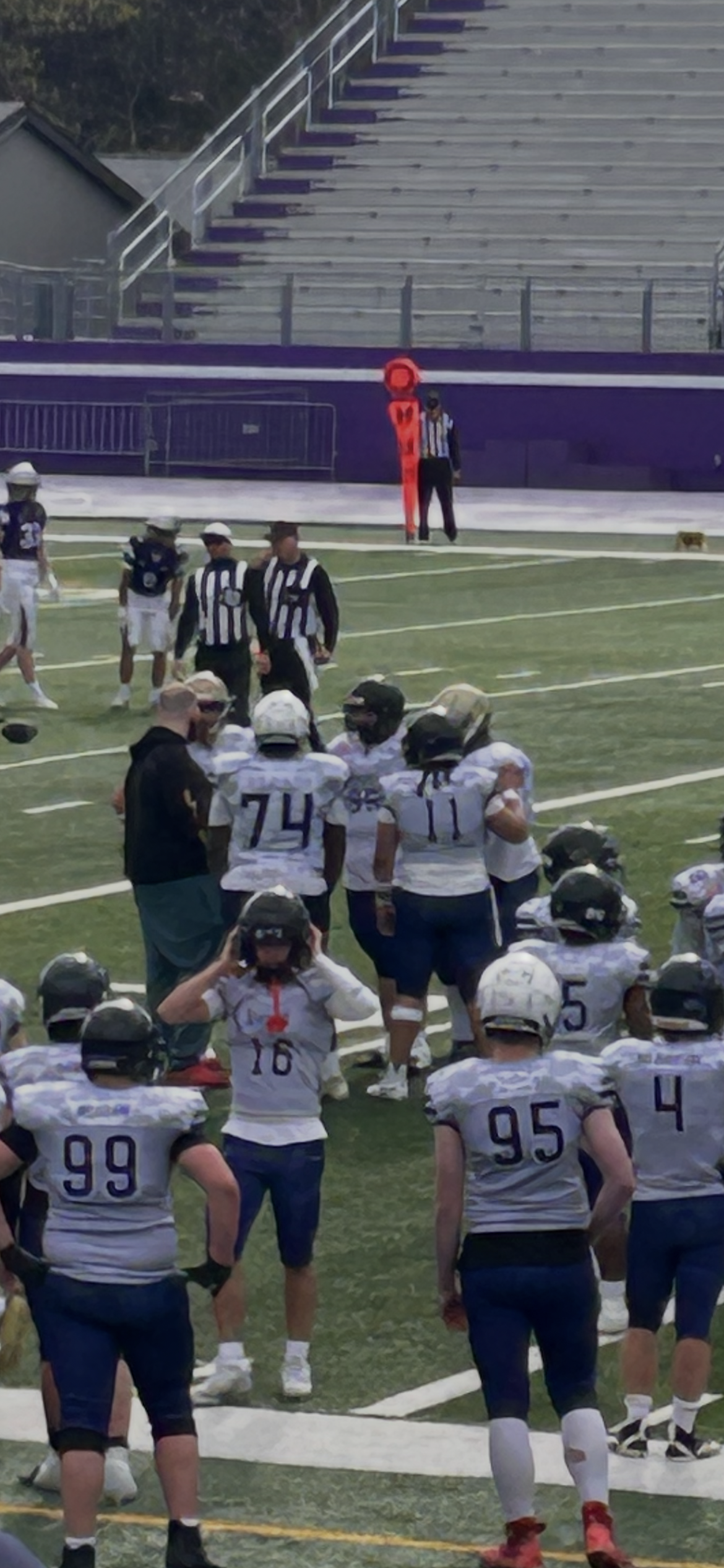 NTS tackle football — Real huddles