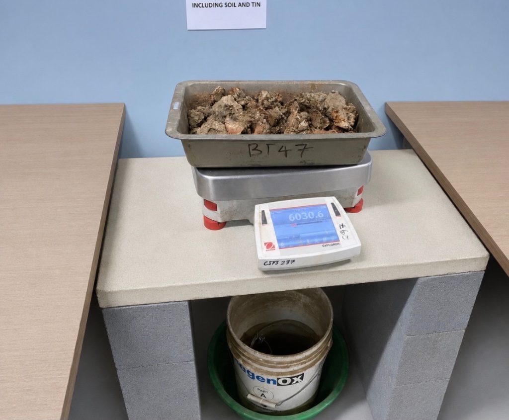 Laboratory soil weighing