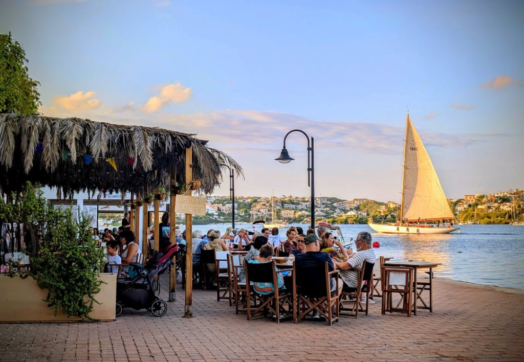 Terraza con vista al mar