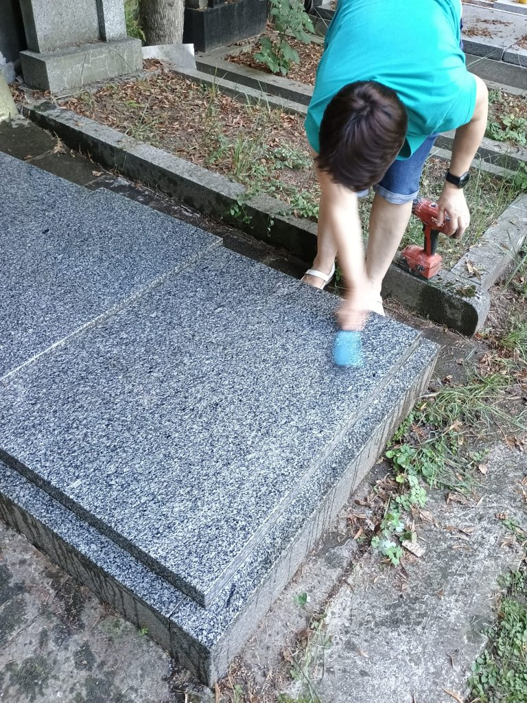 Údržba hrobu
