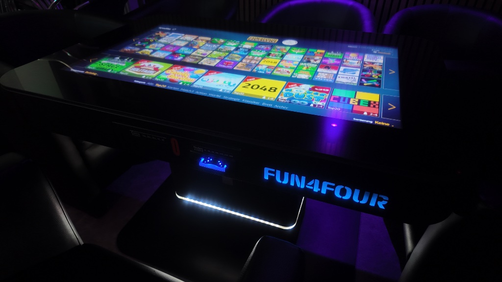 Fun4Four Spieltisch