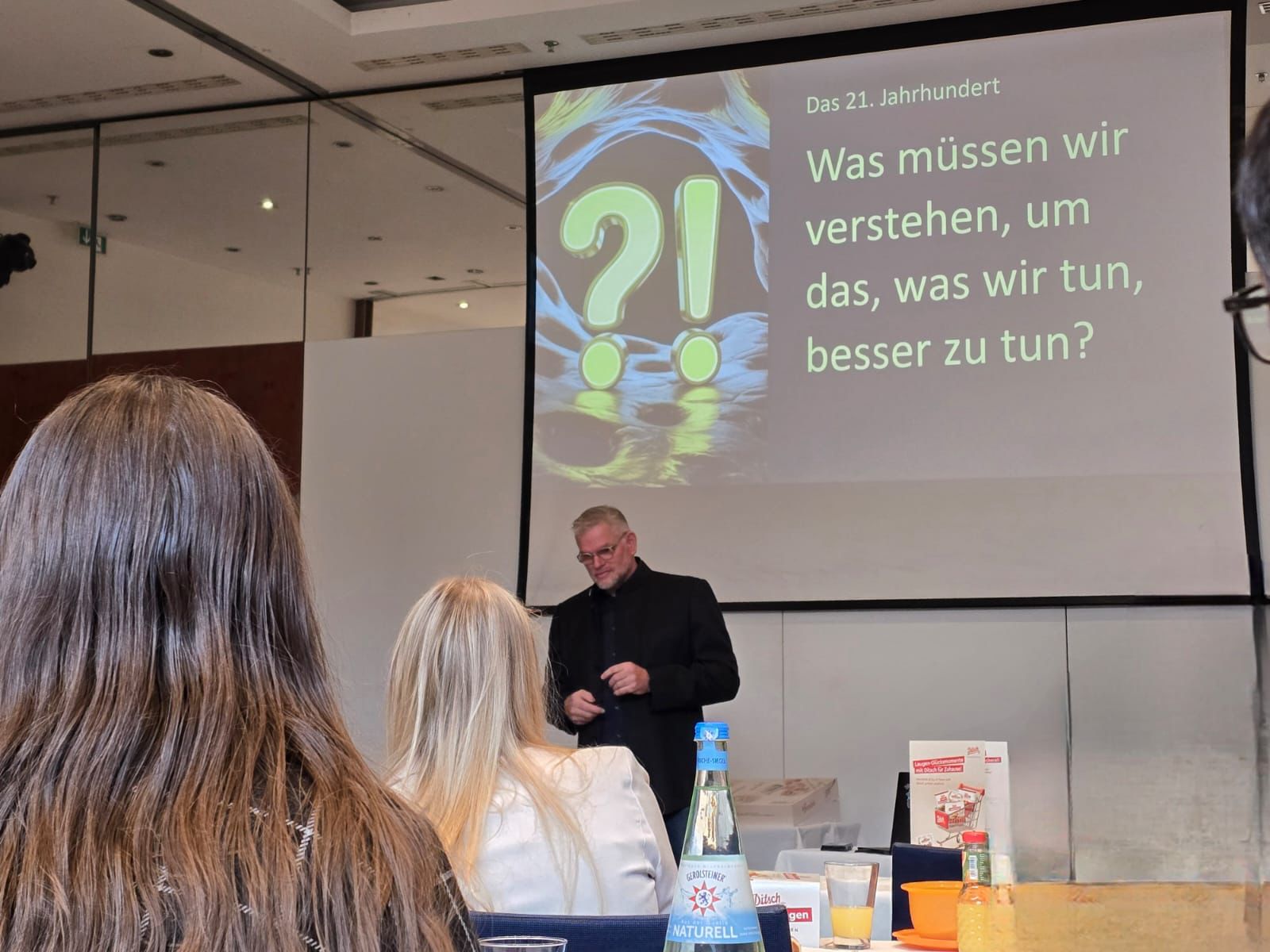 Vortrag „Das 21. Jahrhundert"