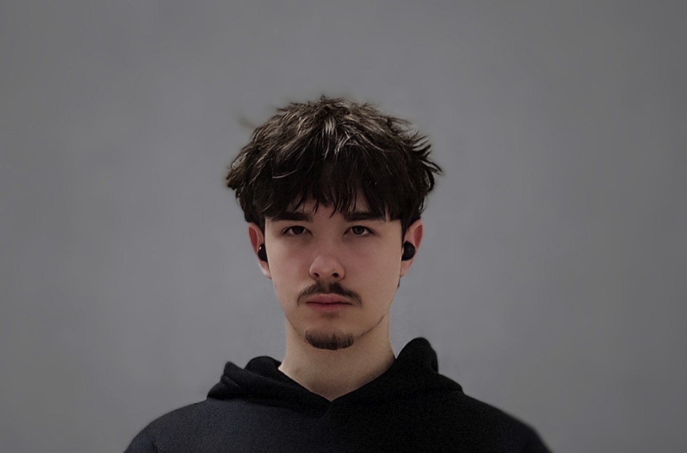 Marek Blahuta – Blastr Media