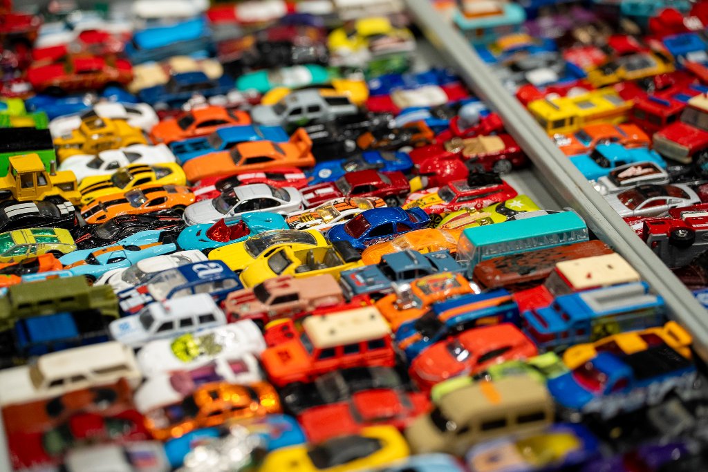 DIECAST