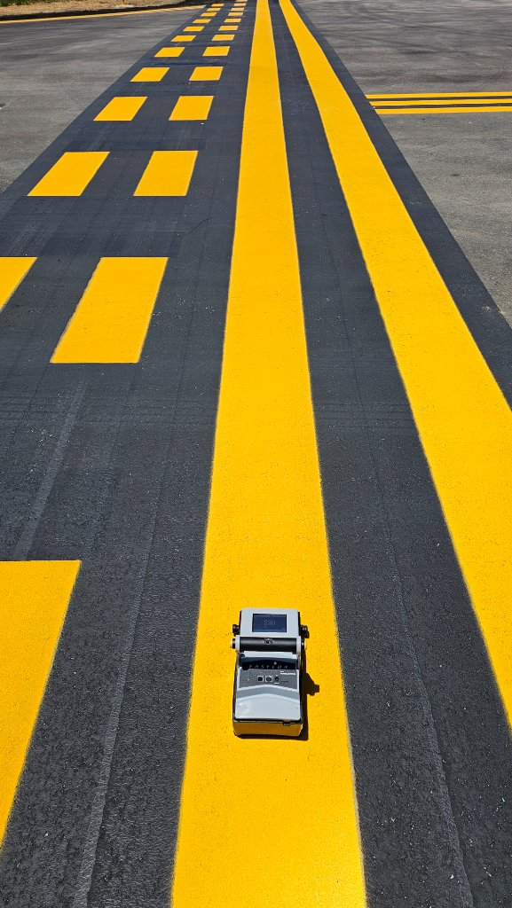 Airport Taxiway Lines