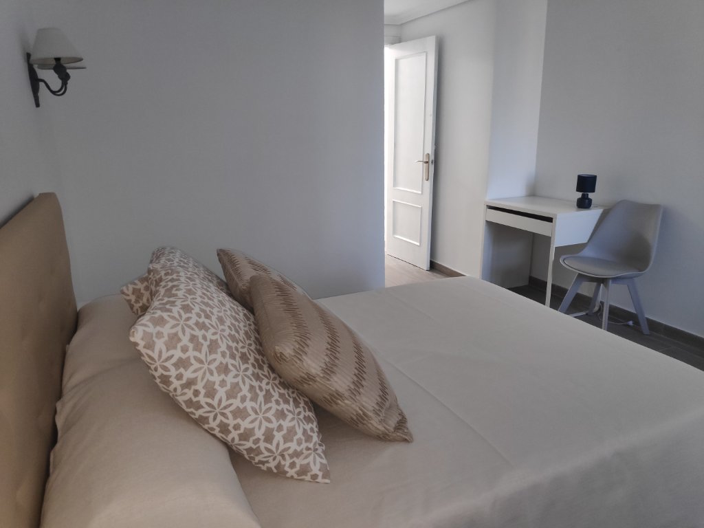 Cama matrimonial
