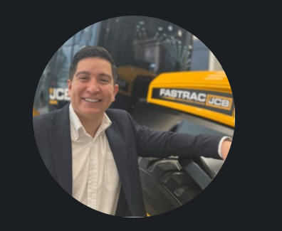 Carlos Valdez — Professional Headshot