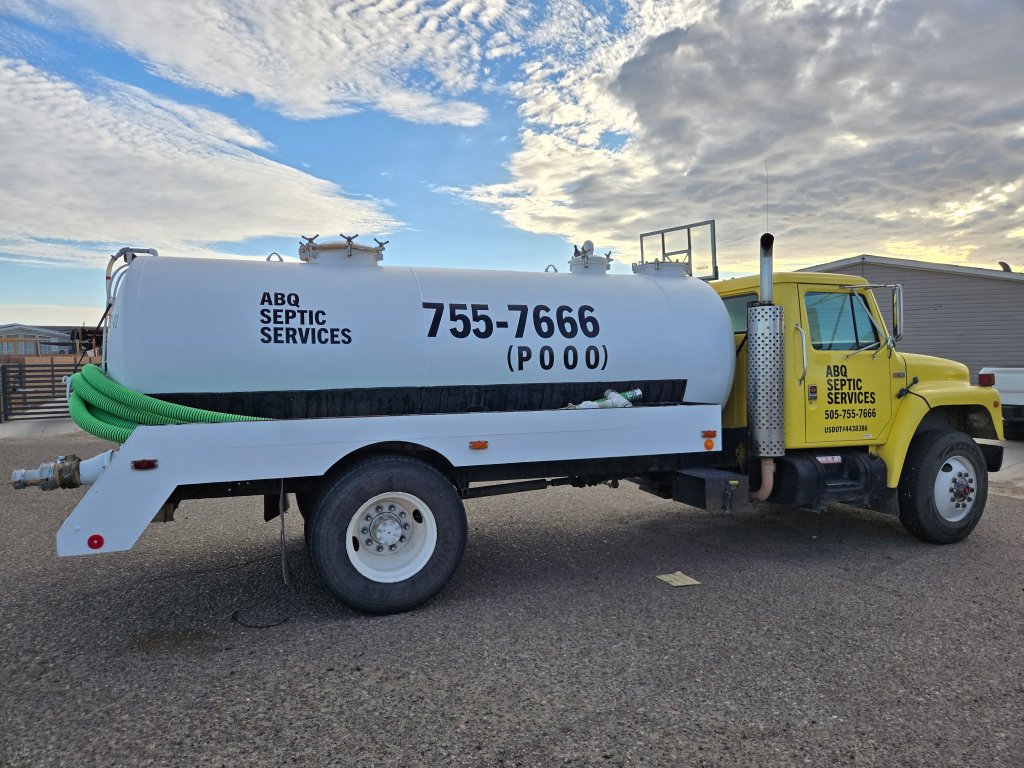 Albuquerque Septic Services Truck