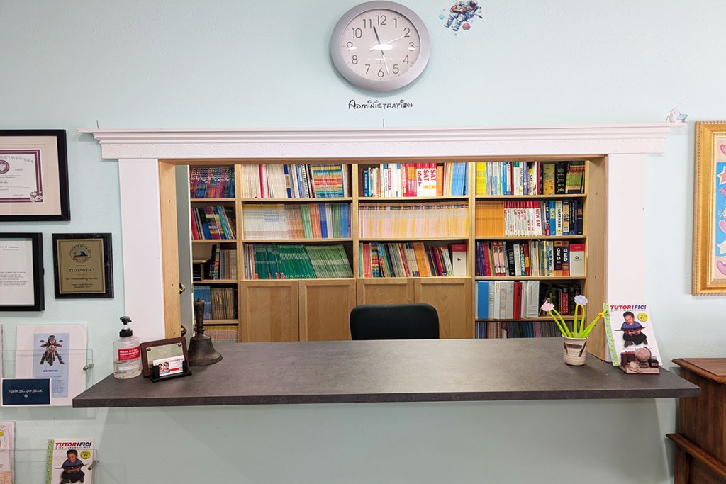 Administration reception desk