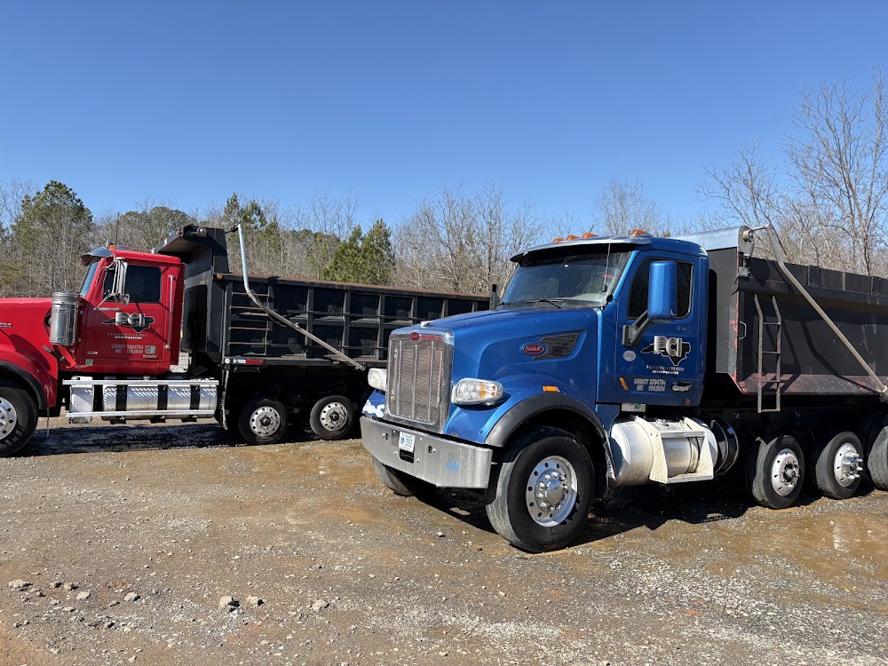 Dump truck fleet washing by Neat Freaks