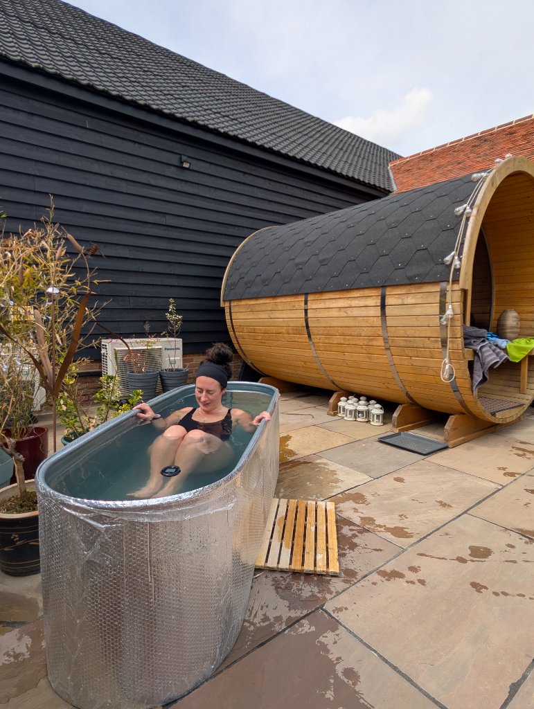 Cold plunge & sauna