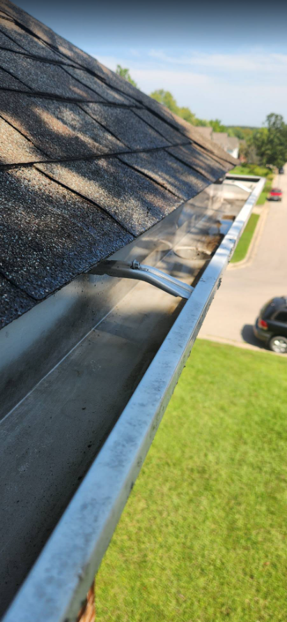 GUTTER CLEANING