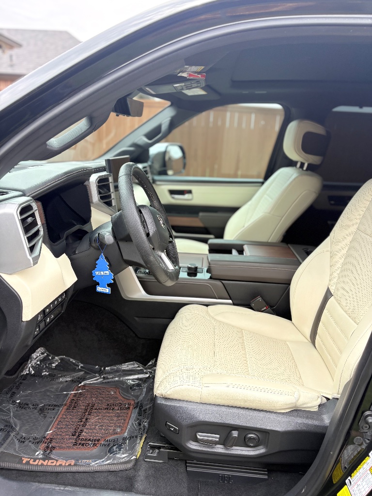 Toyota Tundra — Interior