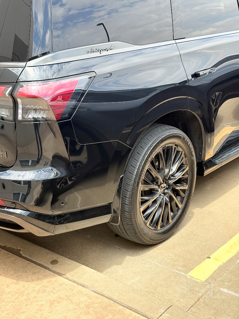 Lexus LX — Rear Detail
