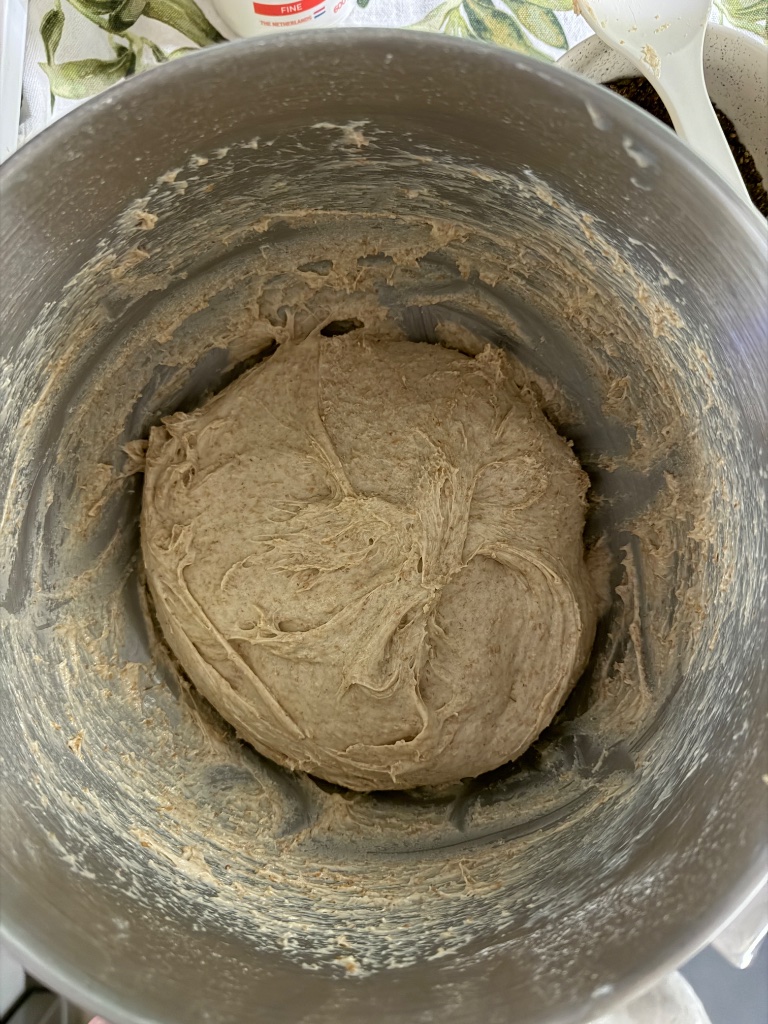 مناقيش جبنة وزعتر 2