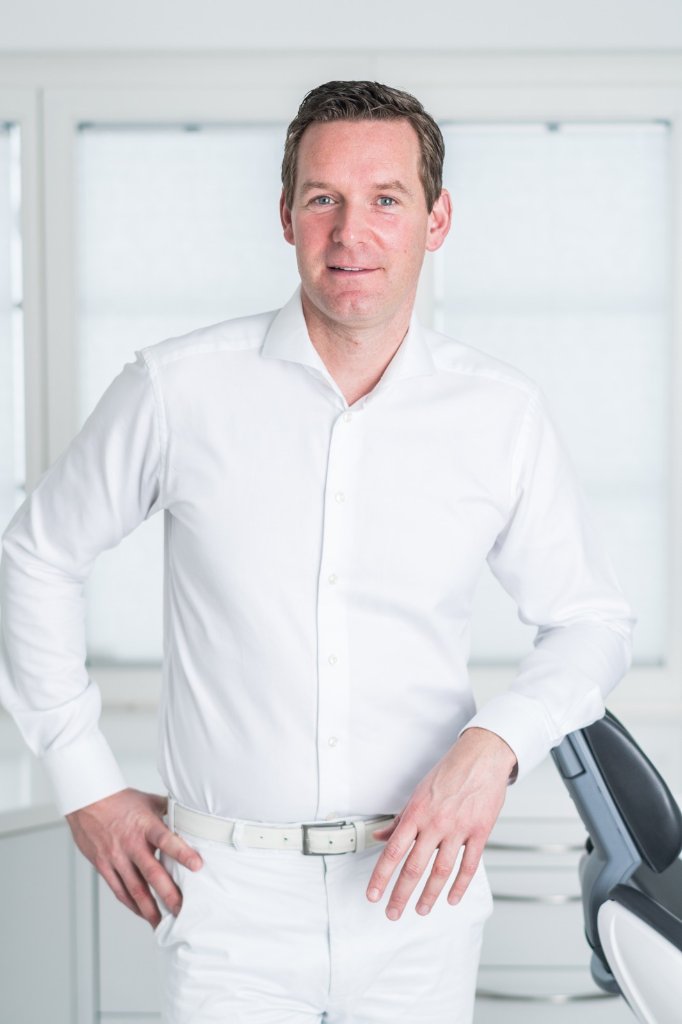 Dr. Michael Zehm