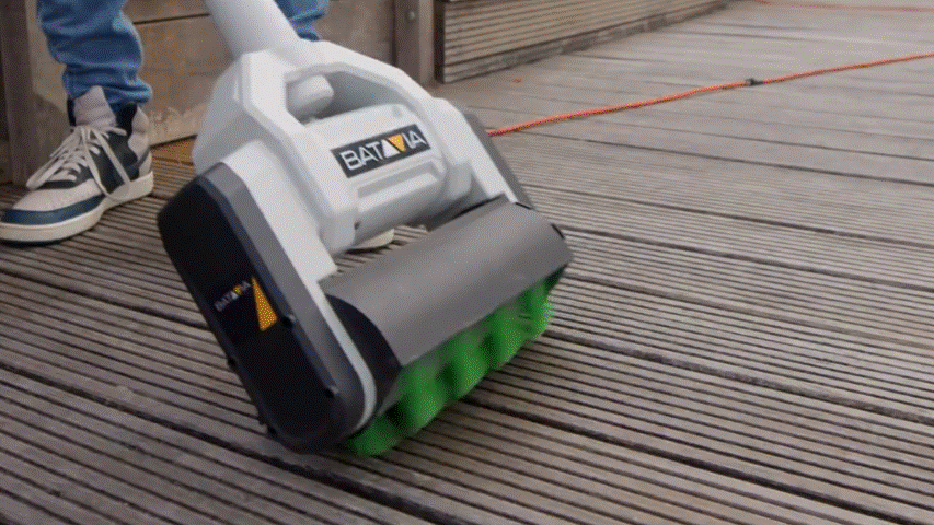 Maxxbrush in action
