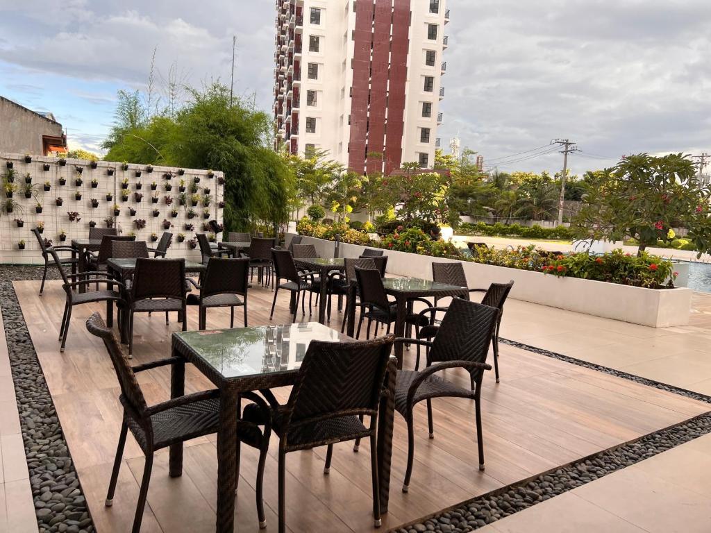 Outdoor Dining Area