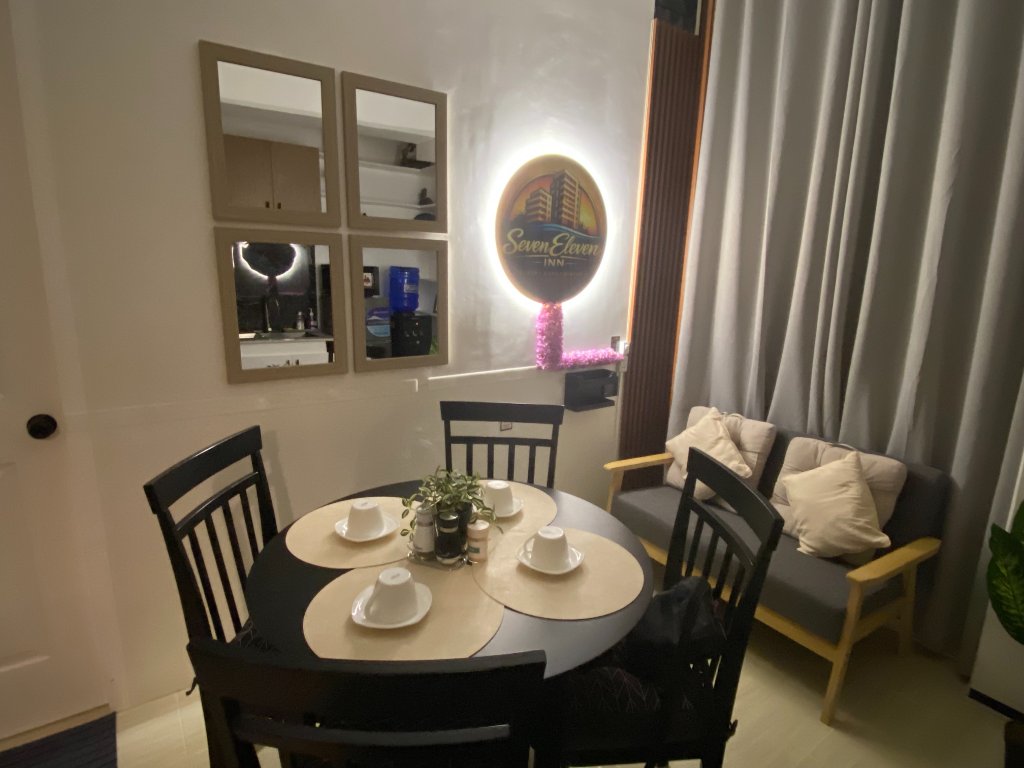Dining Setup