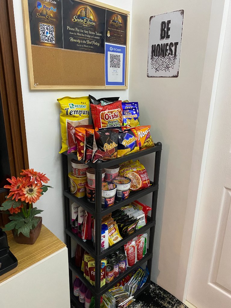 Mini Bar & Snack Counter