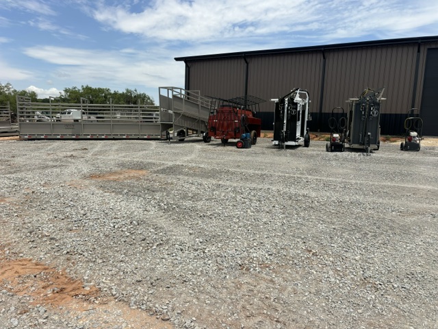 Circle T livestock handling equipment row