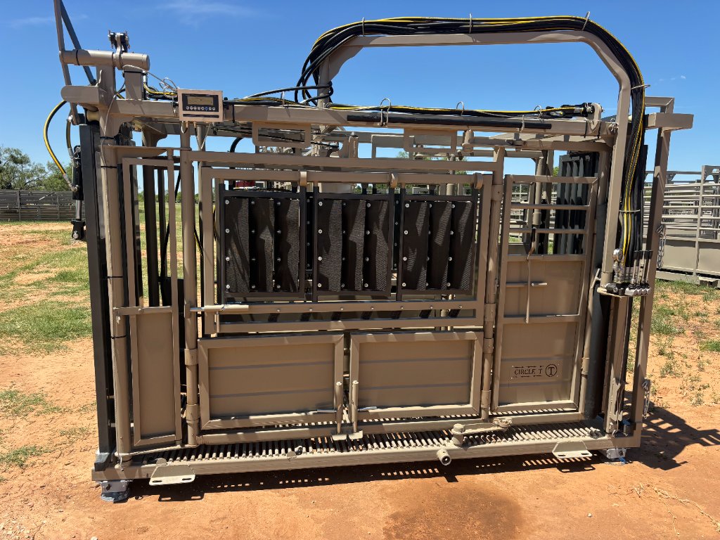 Hydraulic Squeeze Chutes