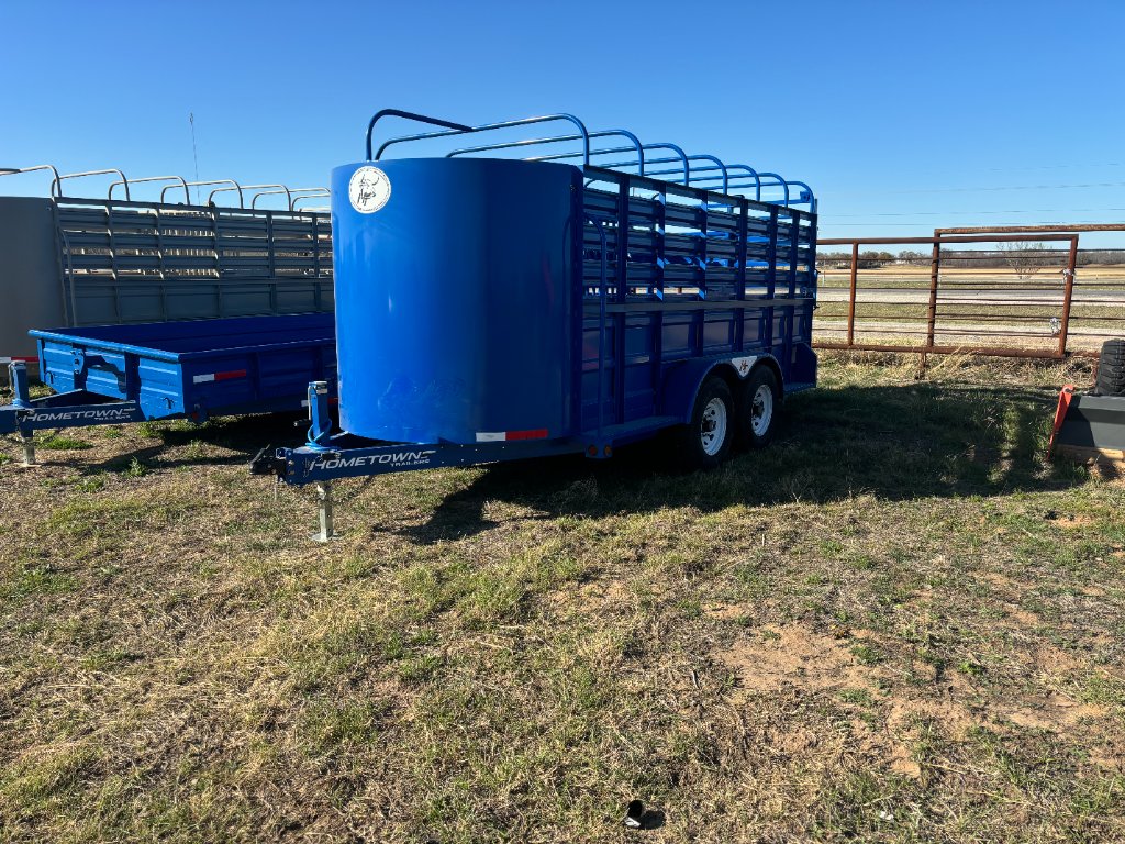 Circle T Livestock Trailer - Blue Front View