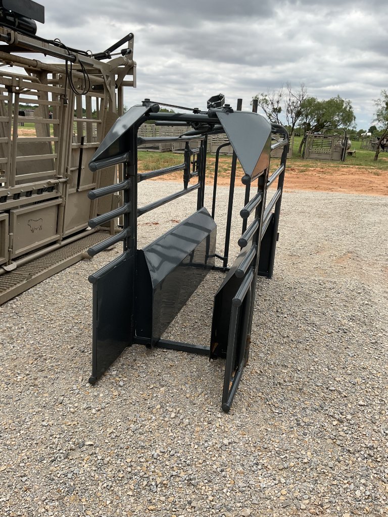 Roping Chutes