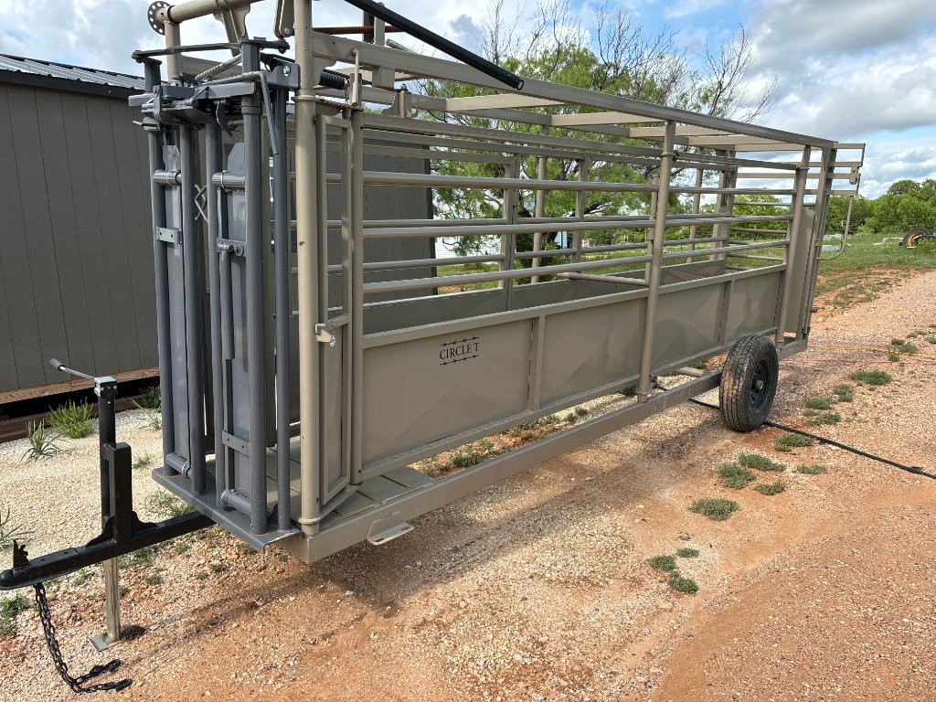 Manual 20' Portable Alley with Automatic Head Gate