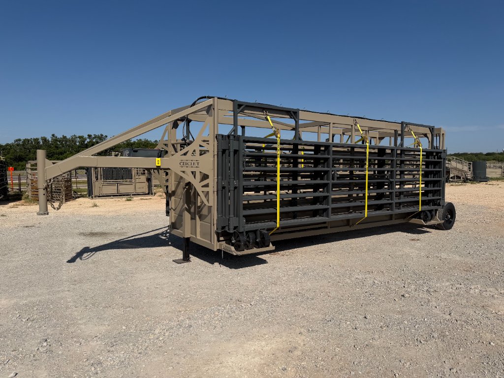 Portable Corral Trailer Combo - Full View