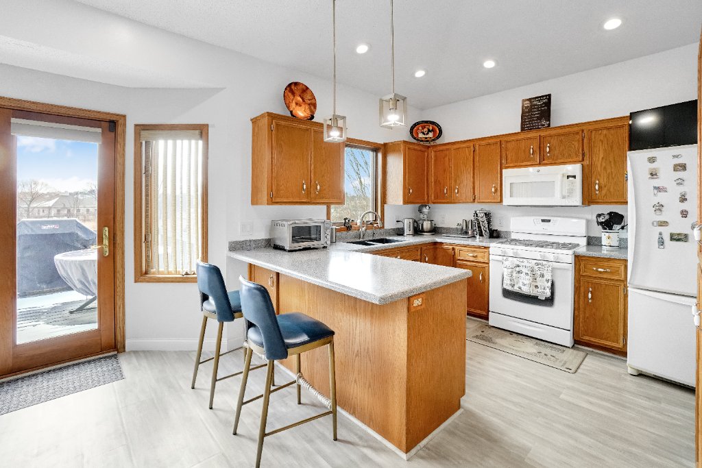 Kitchen with island