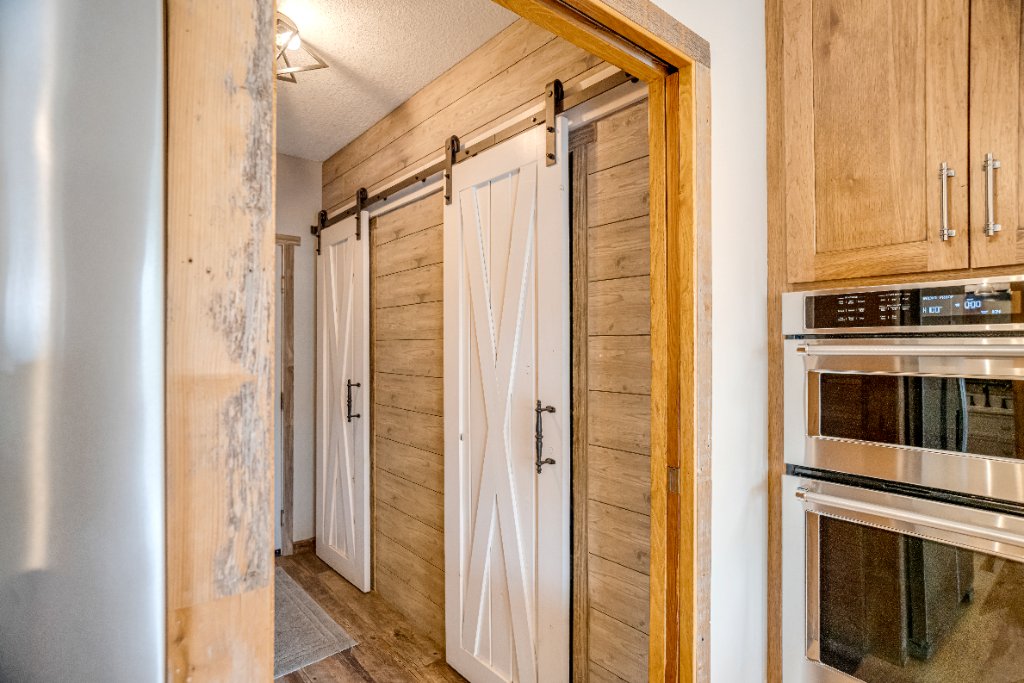 Kitchen pantry