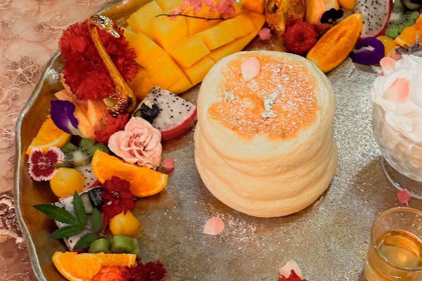 Lamour Cafe & Restaurant 2