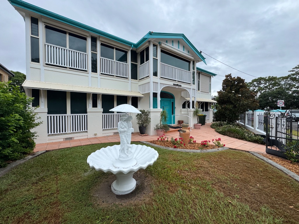 Heritage Queenslander — Full Exterior