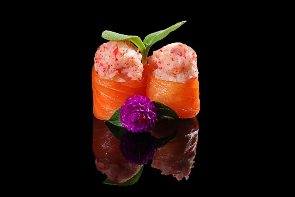 Gunkan salmone e granchio