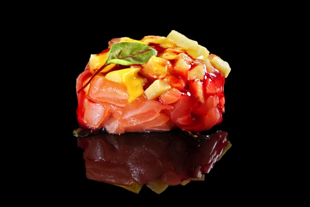 Tartare di salmone tropical