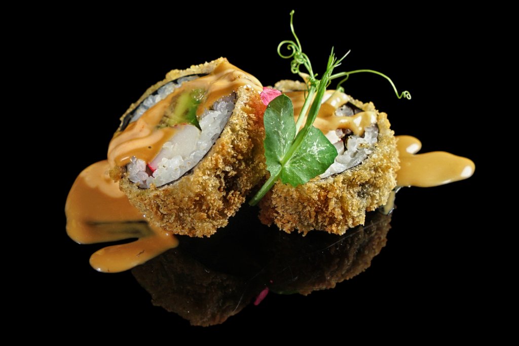 Futomaki fritto granchio e avocado