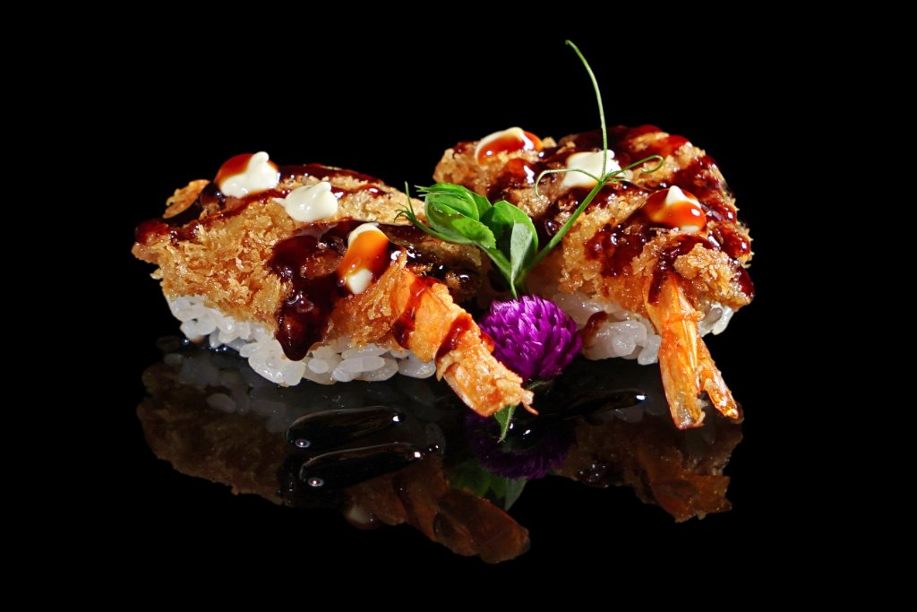 Nigiri gambero tempura con teriyaki