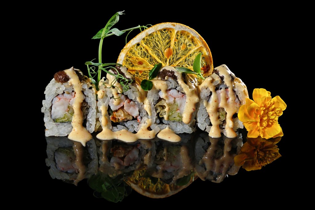 Uramaki astice e avocado